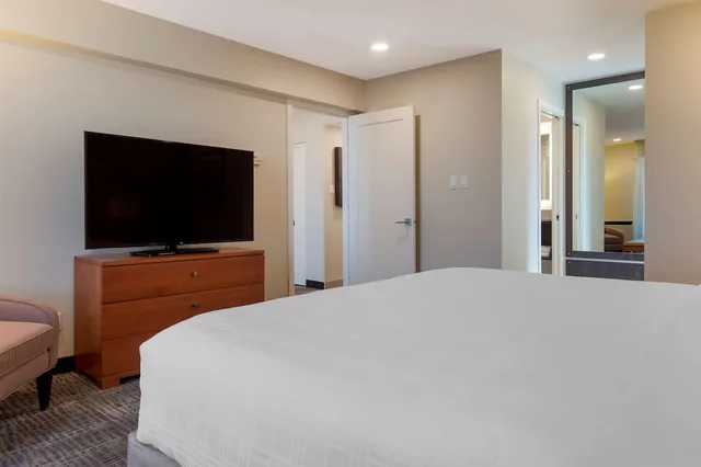 جناح بسرير كوين بمطبخ، Best Western Plus Gatineau-Ottawa 3/5