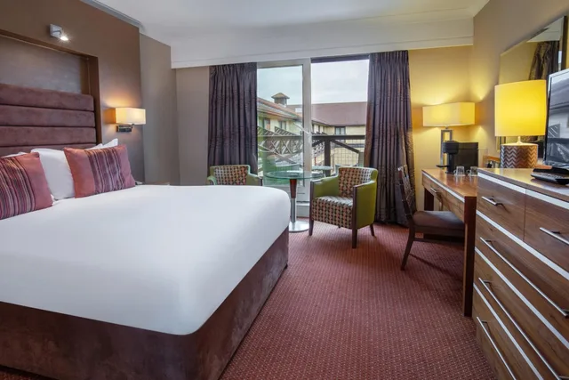 غرفة سوبيريور بسرير كينج وسرير كوين، Hampshire Court Hotel & Spa 1/3