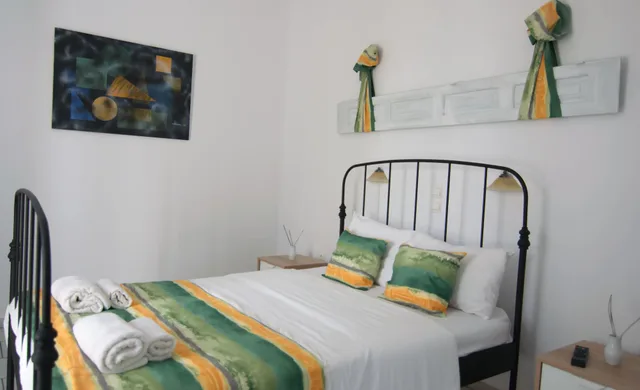 Semi Basement, Deluxe, Basement, Double or Twin Bed، Camara Hotel 3/7