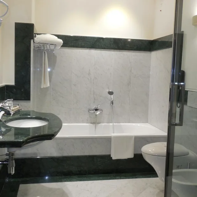 Superior, Double Bed, Sea Front، Hotel Marechiaro 4/6