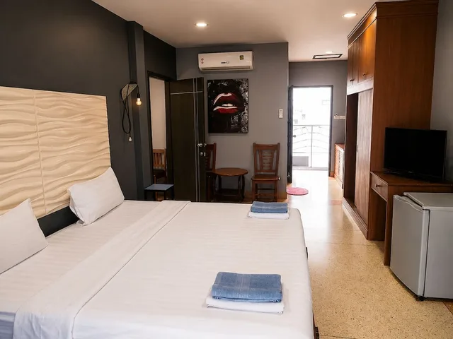 غرفة عائلية بسرير كوين وسريرين منفصلين، Momento Resort 2/6