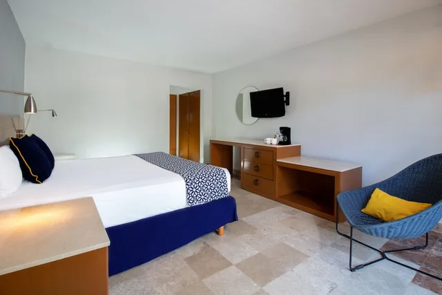 غرفة سوبيريور بسرير كينج، Plaza Pelicanos Club Beach Resort 4/10