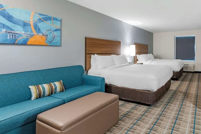 Suite, 2 Queen Beds, Sofa, MainStay Suites Georgetown Lexington North 1/6