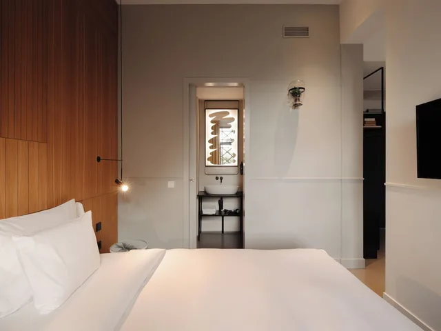 Room, Triple, 1 King and 1 Single Beds, Conscious Hotel Westerpark 3/7