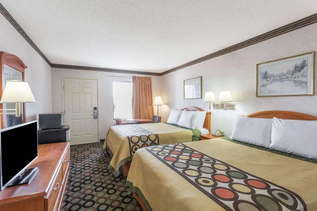 Room, 2 Double Beds, Smoking, Super 8 By Wyndham Ashburn 1/1