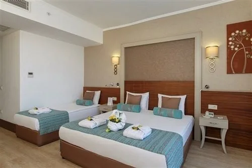 Family Land View، Side Crown Palace 2/2