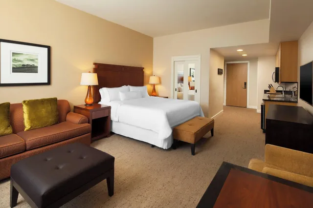 غرفة بسرير مزدوج لذوي الإعاقة، The Westin Verasa Napa 1/5