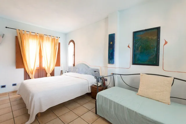 Room, Triple, 1 Double and 1 Single Bed, Villamadau 2/6