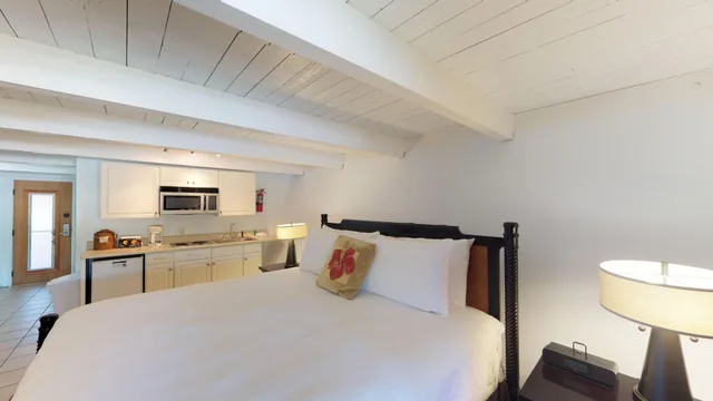Deluxe, King Bed, Garden View, Hotel Moloka I 1/3