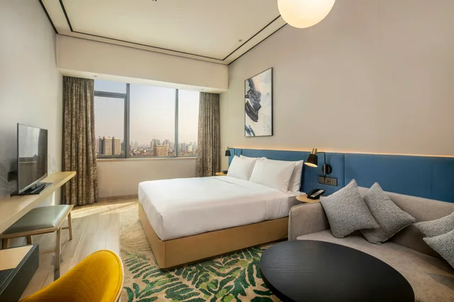 غرفة بسرير كينج، Hilton Garden Inn Changde Dingcheng 1/2