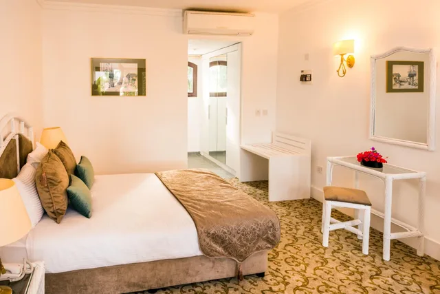 غرفة قياسية ثلاثية، The Olive Tree Hotel 1/5