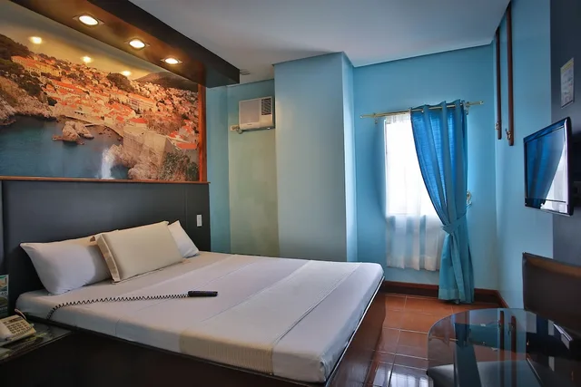 Standard, Queen Bed, Eurotel Las Pinas 4/8