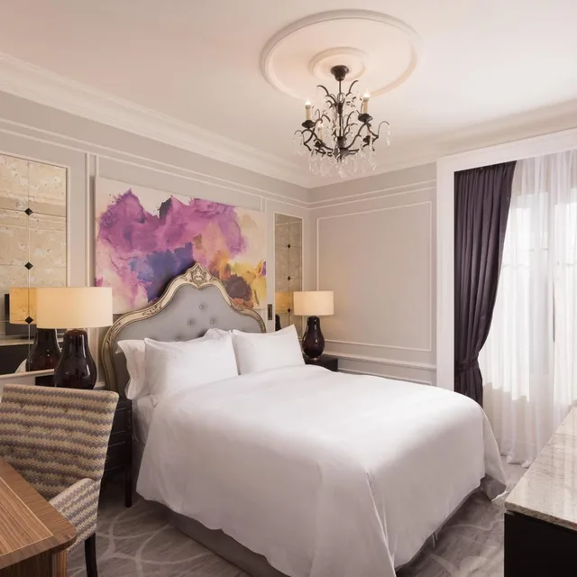 غرفة كلاسيكية بسرير كوين بإطلالة على الحديقة، Hotel Maria Cristina A Luxury Collection Hotel 1/3