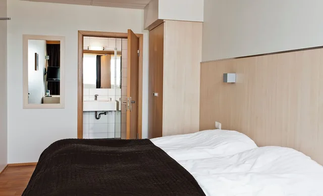 Standard, Double Bed, Hotel Klettur 4/9