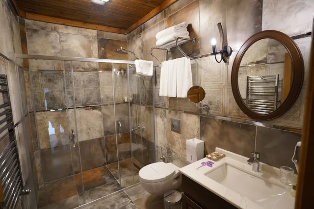 جناح بسرير كوين وسريرين منفصلين مع أريكة، Foleya Mountain Resort 3/3