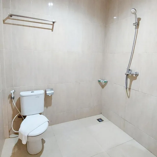 غرفة قياسية بسرير كينج، Amel Hotel Convention Hall 2/2