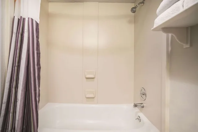 غرفة ديلوكس بسرير كينج، La Quinta Inn by Wyndham Denver Westminster 6/7