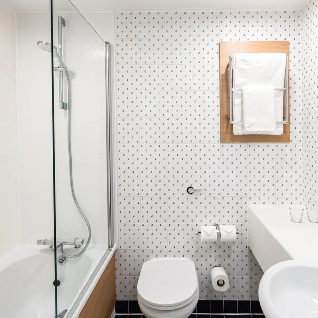 غرفة قياسية بسرير مزدوج، Holiday Inn Gatwick Airport 4/5
