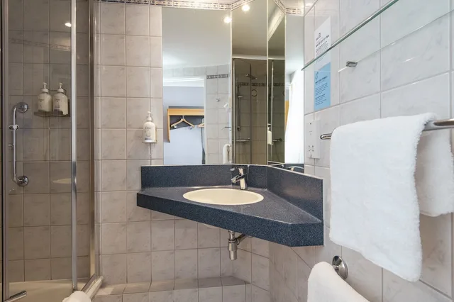 غرفة قياسية بسرير مزدوج مع أريكة، Express By Holiday Inn Cambridge 3/3