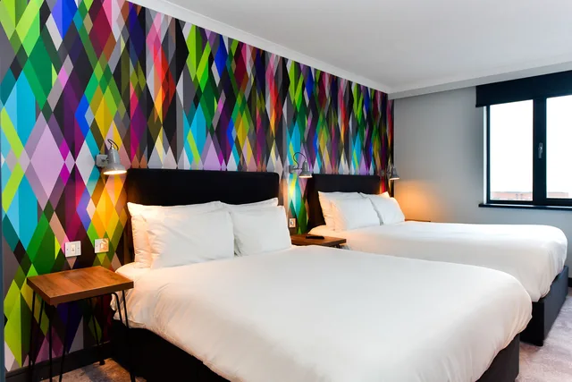 غرفة عائلية، Village Hotel Cardiff 2/6
