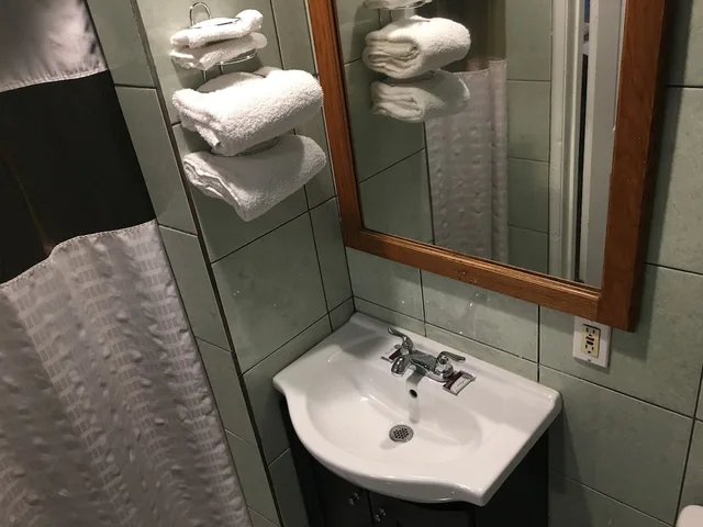 Deluxe, 2 Double Beds, Harris Motel 4/4