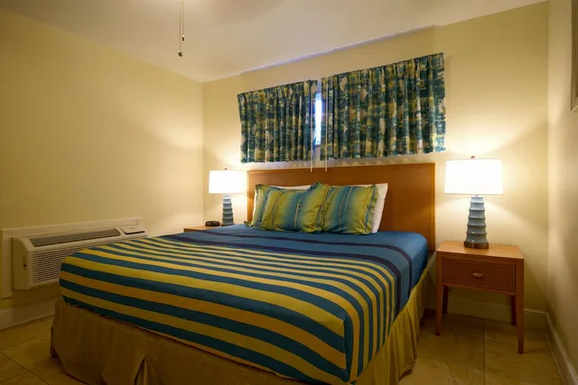 1 Bedroom, Studio, Queen Bed, Ocean Front, Sofa, Kitchen، La Costa Beach Club 2/9