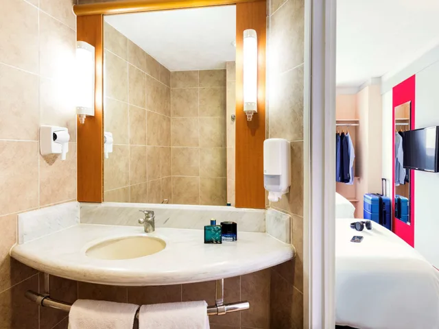 غرفة بسريرين مزدوجين، Ibis Guadalajara Expo 5/6