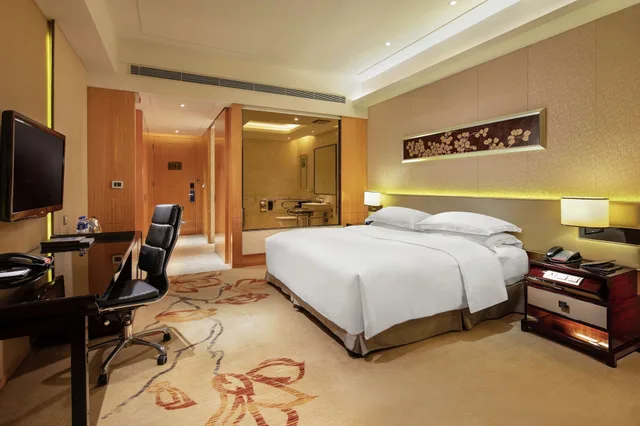 غرفة تنفيذية بسريرين منفصلين مع دخول صالة النادي، Hilton Guangzhou Baiyun Hotel 7/10