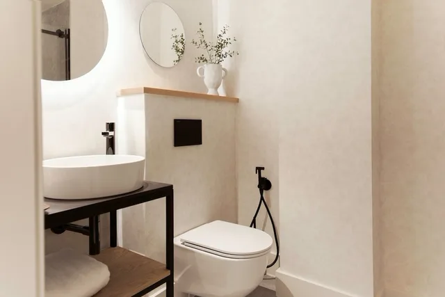 شقة خارجية بسرير كوين بغرفة نوم واحدة مع أريكة، TocToc Suites Olof Palme 2/3