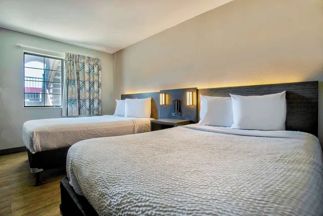 غرفة ديلوكس بسريرين كوين، Motel6 Kingman, AZ - Route 66 East 5/10