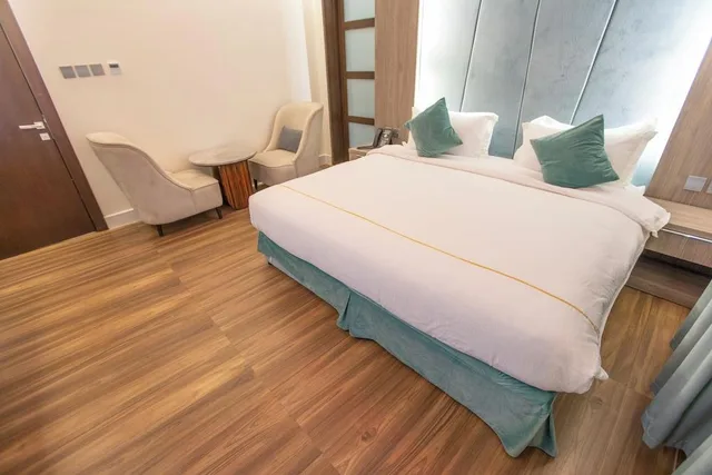 شقة عائلية، فندق لكجري نايت(Luxury Night Hotel) 1/1