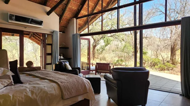 فيلا بسريرين منفصلين وسريرين كينج بـ4 غرف نوم، Morokolo Safari Lodge 9/10