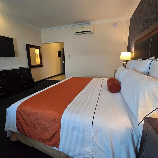 غرفة بسرير كينج، Hotel Two Select 3/10