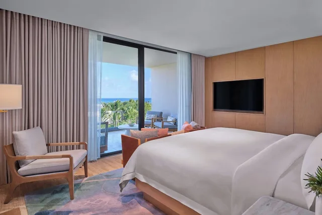 جناح ملكي بإطلالة على البحر بشرفة بغرفة نوم واحدة، The St. Regis Cap Cana Resort 1/5