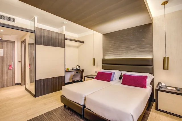 Superior, Double Bed, Warmthotel 8/10