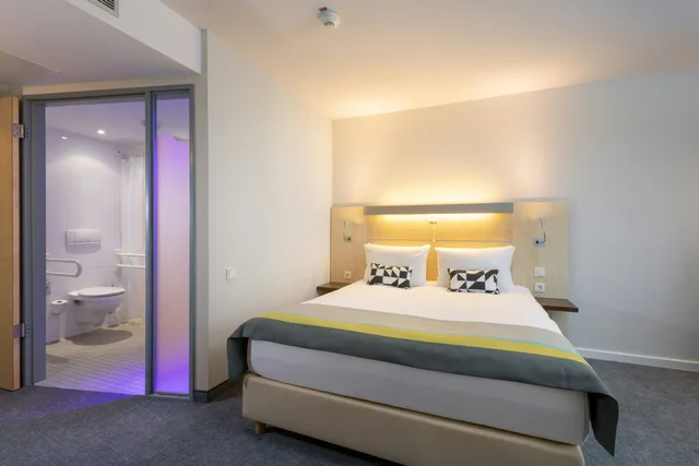غرفة بسرير كوين مع أريكة، HOLIDAY INN EXPRESS NURNBERG SCHWABACH 2/6