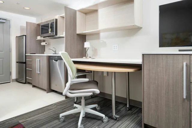 استوديو بسريرين كوين، Home2 Suites by Hilton Newark Airport 1/3