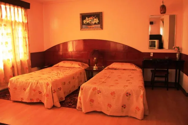 غرفة قياسية بسريرين منفصلين، Hotel Shakti 1/1