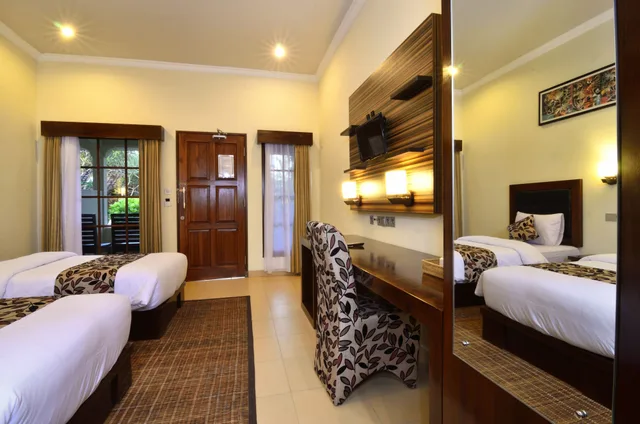 Premier, Double Bed, Segara Anak Hotel 7/8