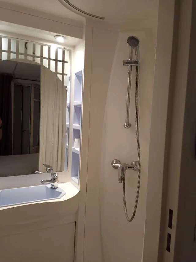 غرفة بسريرين منفصلين، HOTEL DE LYON 6/7