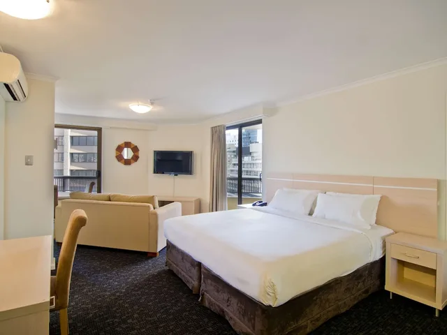 Oaks Sydney Hyde Park Suites، Surry Hills، سيدني 16/80
