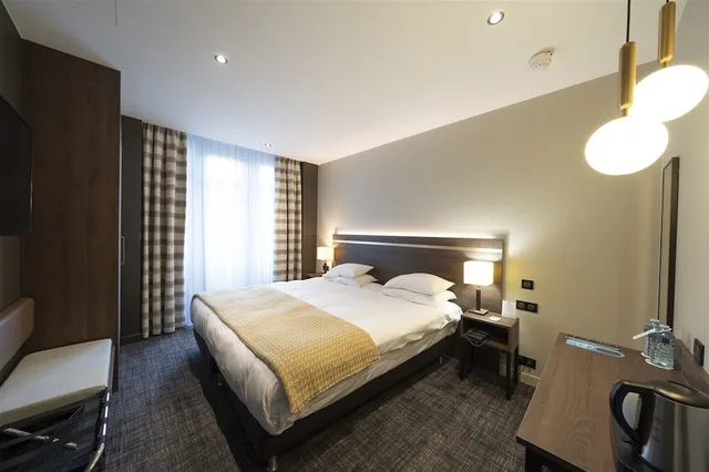 غرفة سوبيريور بسرير مزدوج، Hotel Bristol 5/10