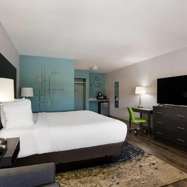 غرفة كبيرة بسرير كينج، Richland Riverfront Hotel, Ascend Hotel Collection 1/6