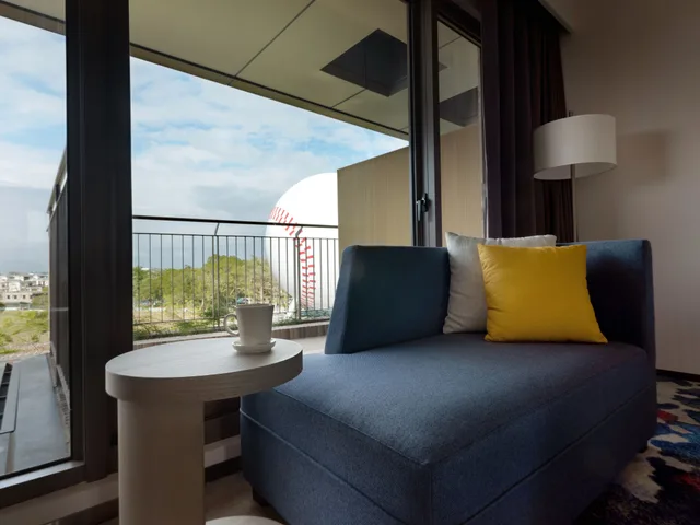 Deluxe, Twin Beds, Fame Hall Garden Hotel 2/4