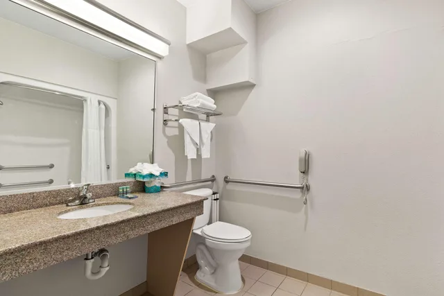 جناح لذوي الإعاقة، Best Western Galleria Inn & Suites Houston 6/7