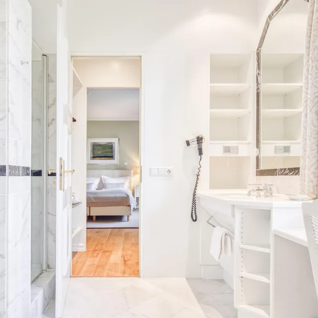 Tower, Deluxe, Suite، WALD AND SCHLOSSHOTEL FRIEDRICHSRUHE 3/4