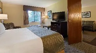 غرفة، Best Western Plus Plaza by the Green 5/10