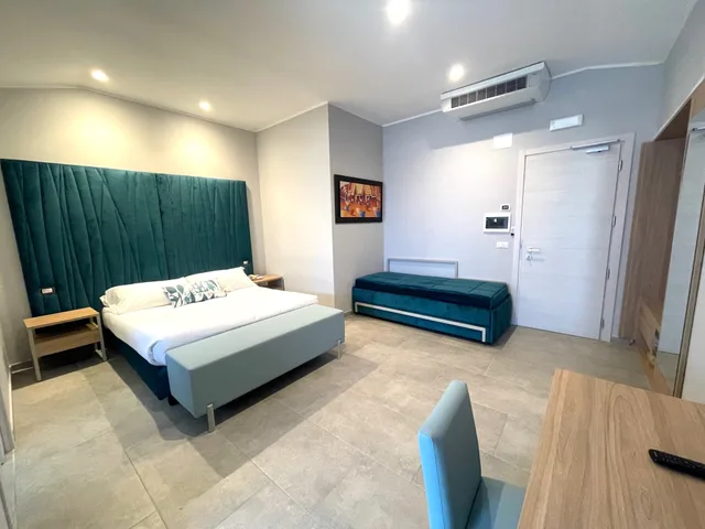 غرفة كومفورت ثلاثية بثلاثة أسرّة، Sant Elia Hotel 5/8