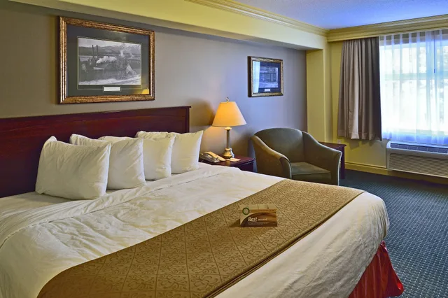 غرفة قياسية بسرير كوين، Velora Hinton, an Ascend Hotel Collection 5/9