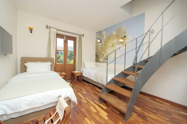 غرفة عائلية رباعية بسرير مزدوج وسريرين منفصلين بشرفة بغرفتي نوم، Cunda Labris Hotel 1/5